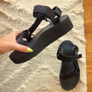 Black platform TEVAs